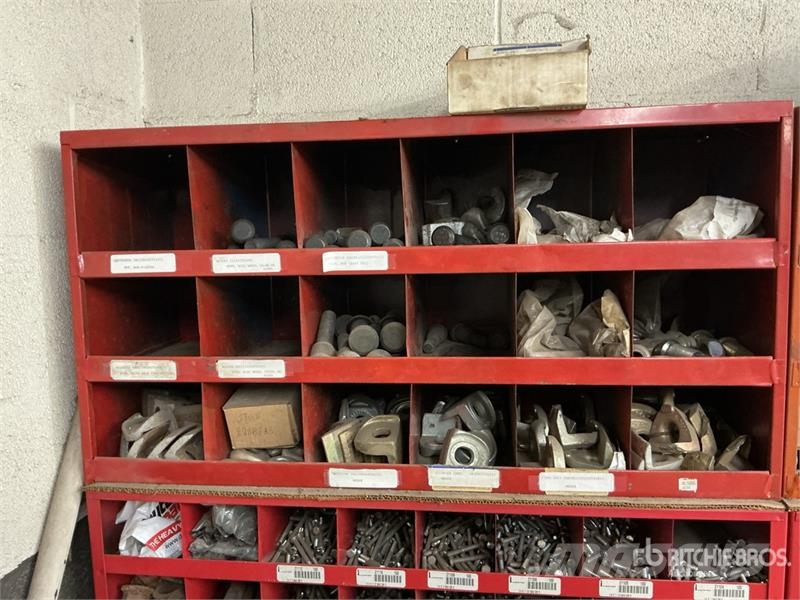  Bolt Bin w/s Wheels Wedge and Studs مكونات أخرى