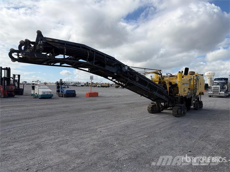 Bomag BM1200/30 Cold Planer アスファルトコールドミリングマシーン