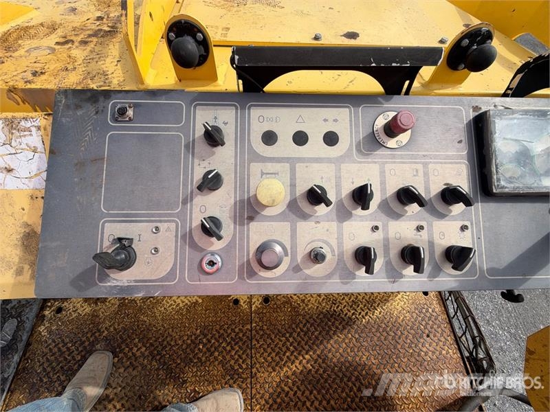 Bomag BM1200/30 Cold Planer アスファルトコールドミリングマシーン