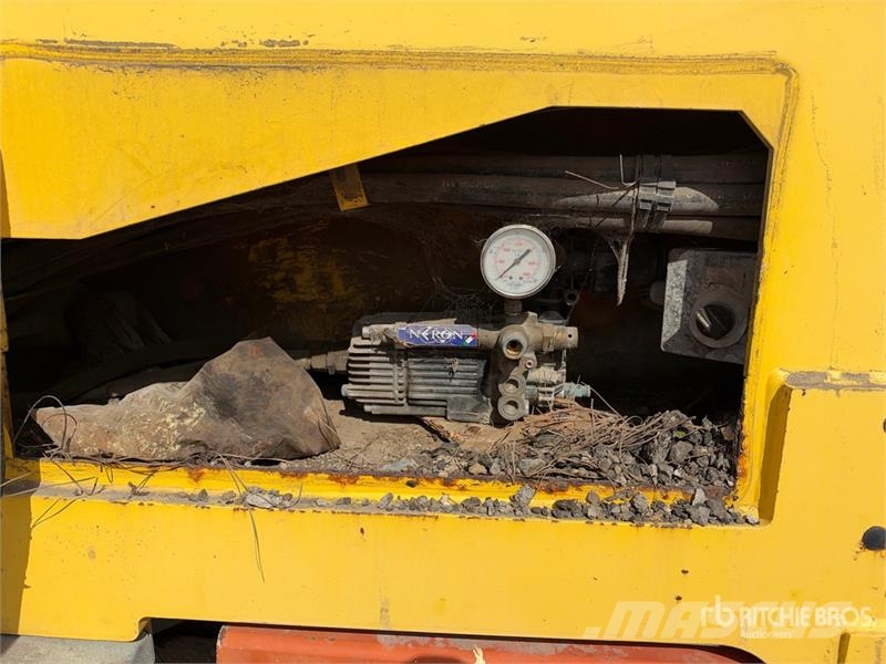 Bomag BM1200/30 Cold Planer アスファルトコールドミリングマシーン