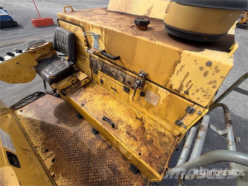 Bomag BM1200/30 Cold Planer アスファルトコールドミリングマシーン