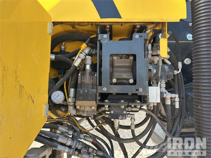 Bomag BM2200/65 Tracked Cold Planer ماكينات الكشط البارد للأسفلت