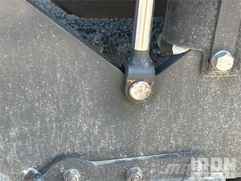 Bomag BM2200/65 Tracked Cold Planer ماكينات الكشط البارد للأسفلت