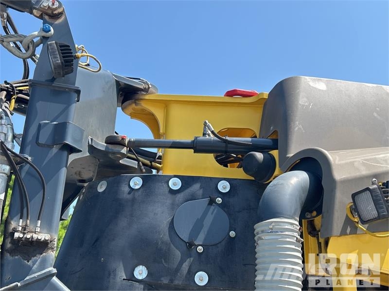 Bomag BM2200/65 Tracked Cold Planer Asphalt cold milling machines