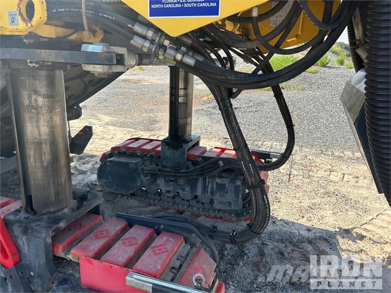 Bomag BM2200/65 Tracked Cold Planer ماكينات الكشط البارد للأسفلت