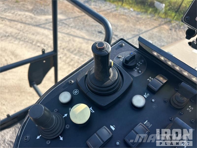 Bomag BM2200/65 Tracked Cold Planer ماكينات الكشط البارد للأسفلت