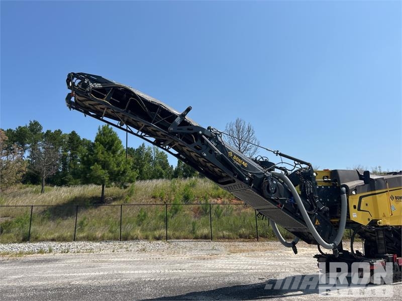 Bomag BM2200/65 Tracked Cold Planer Asphalt cold milling machines