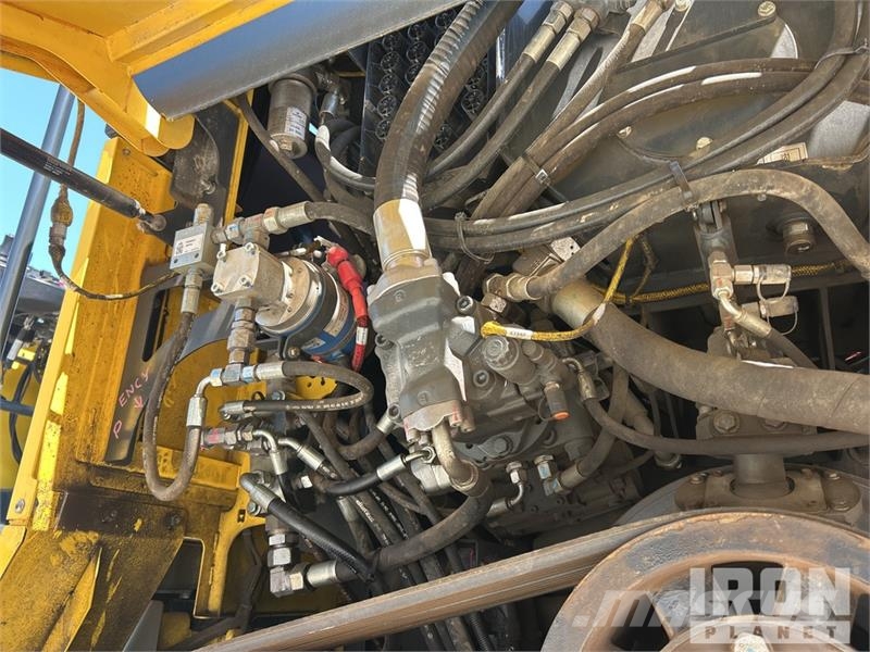 Bomag BM2200/65 Tracked Cold Planer Asphalt cold milling machines