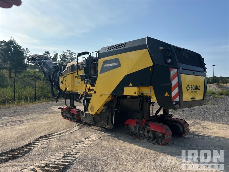 Bomag BM2200/65 Tracked Cold Planer ماكينات الكشط البارد للأسفلت