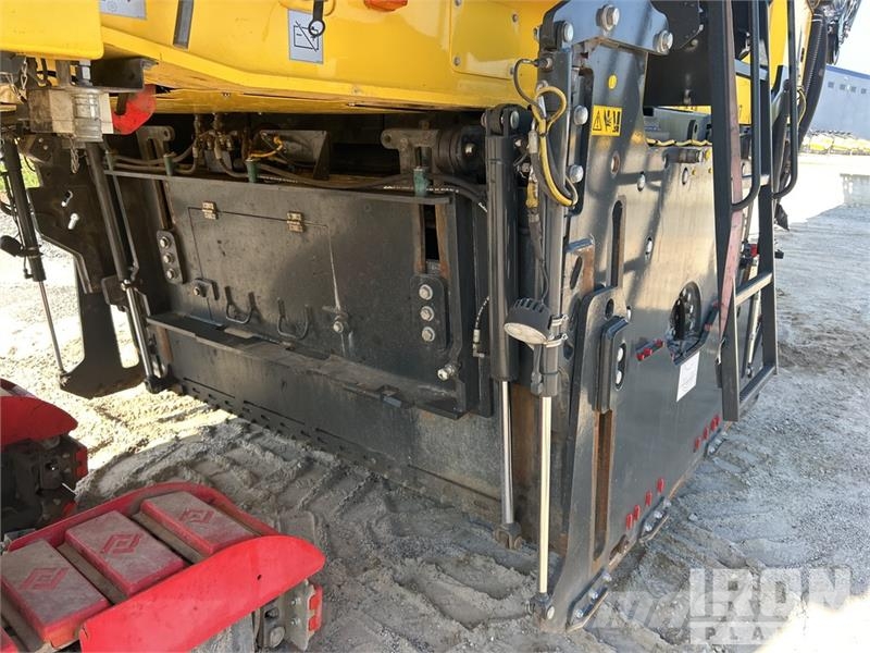 Bomag BM2200/65 Tracked Cold Planer ماكينات الكشط البارد للأسفلت
