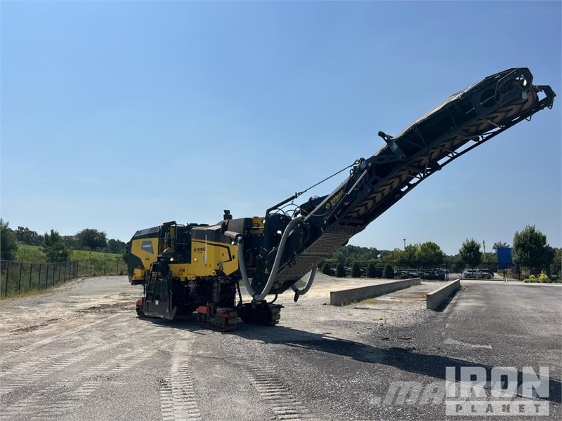 Bomag BM2200/65 Tracked Cold Planer Asphalt cold milling machines