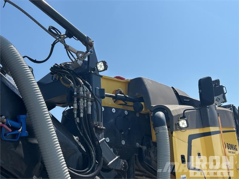 Bomag BM2200/65 Tracked Cold Planer Asphalt cold milling machines