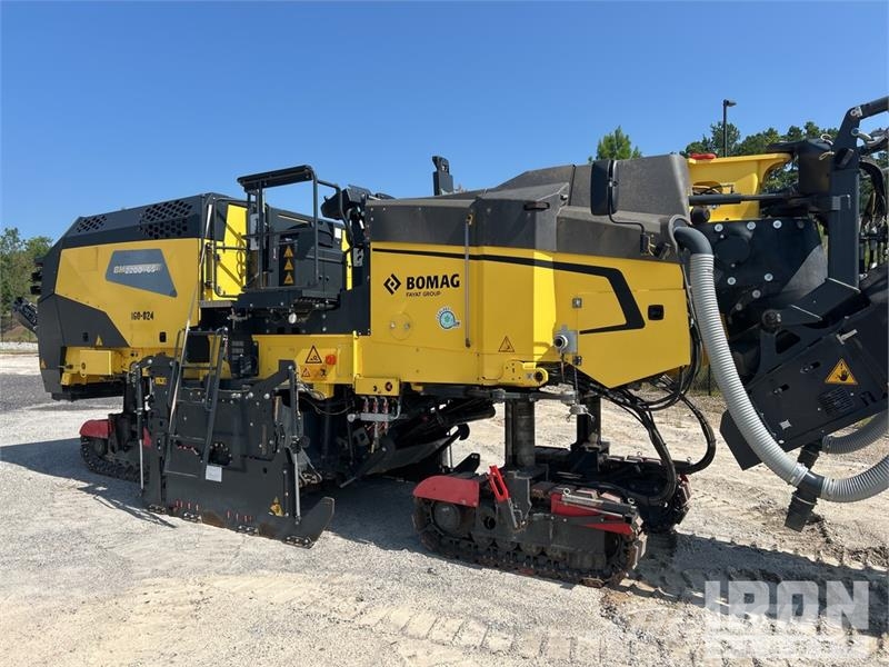 Bomag BM2200/65 Tracked Cold Planer Asphalt cold milling machines