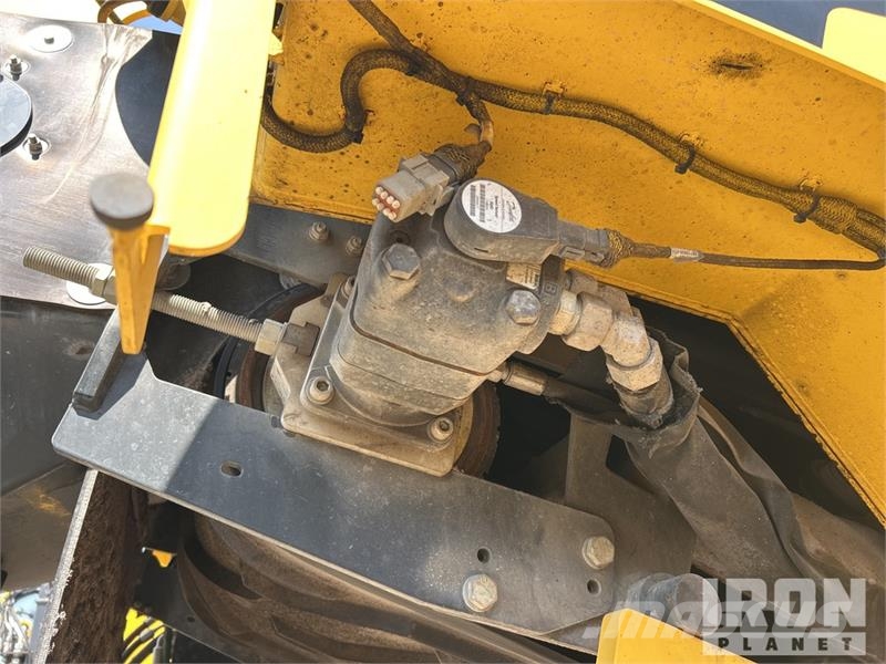 Bomag BM2200/65 Tracked Cold Planer ماكينات الكشط البارد للأسفلت
