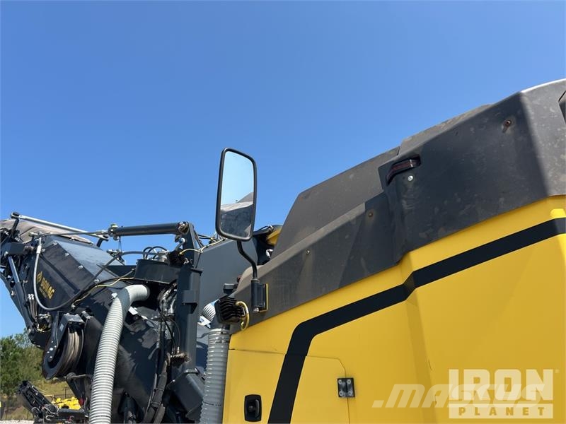 Bomag BM2200/65 Tracked Cold Planer Asphalt cold milling machines