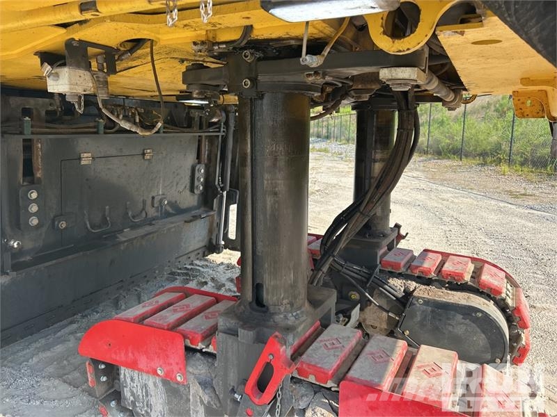 Bomag BM2200/65 Tracked Cold Planer ماكينات الكشط البارد للأسفلت