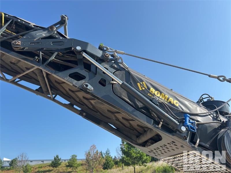 Bomag BM2200/65 Tracked Cold Planer ماكينات الكشط البارد للأسفلت