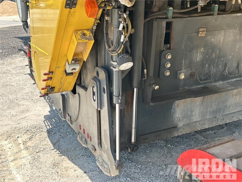 Bomag BM2200/65 Tracked Cold Planer Asphalt cold milling machines