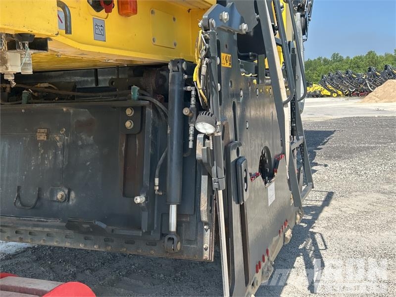 Bomag BM2200/65 Tracked Cold Planer Asphalt cold milling machines