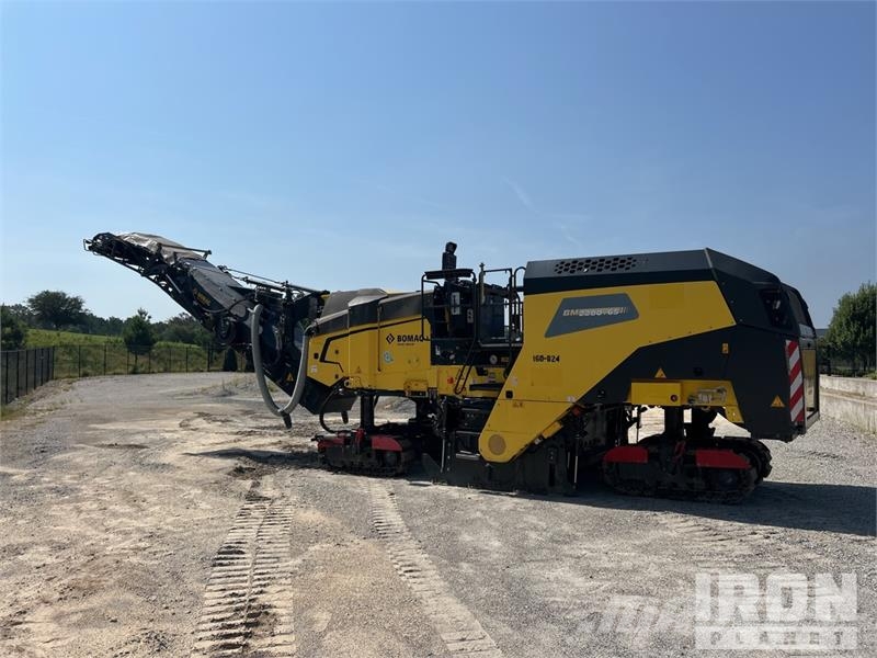 Bomag BM2200/65 Tracked Cold Planer Asphalt cold milling machines