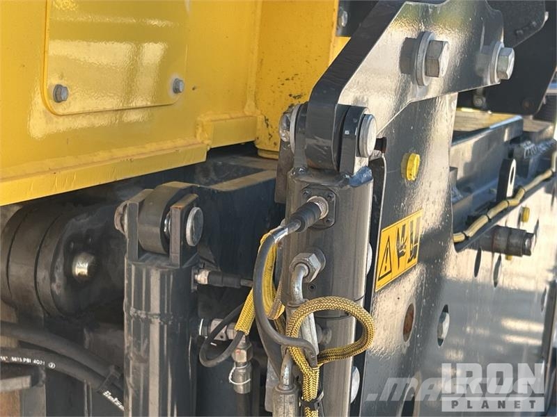 Bomag BM2200/65 Tracked Cold Planer ماكينات الكشط البارد للأسفلت