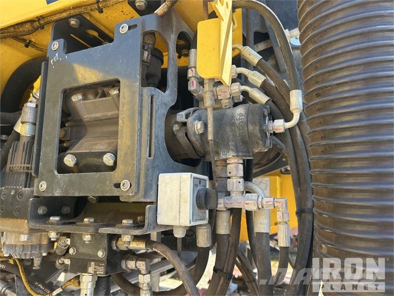 Bomag BM2200/65 Tracked Cold Planer ماكينات الكشط البارد للأسفلت