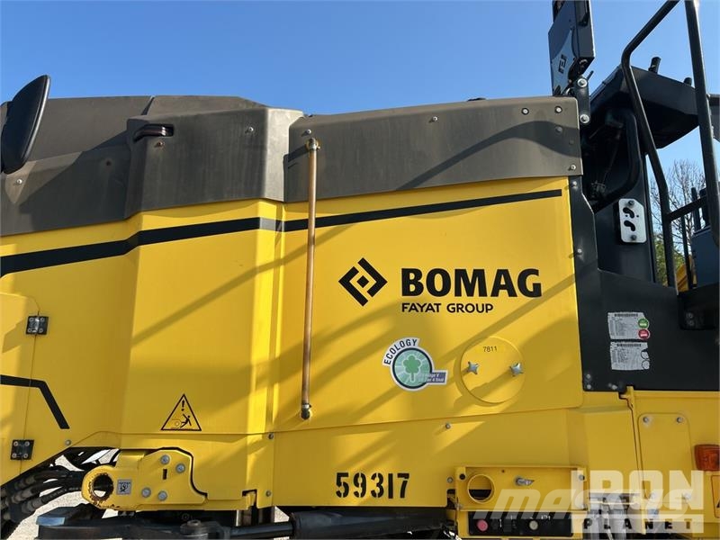 Bomag BM2200/65 Tracked Cold Planer ماكينات الكشط البارد للأسفلت