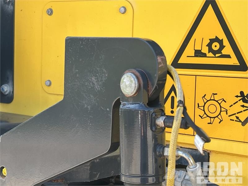 Bomag BM2200/65 Tracked Cold Planer ماكينات الكشط البارد للأسفلت