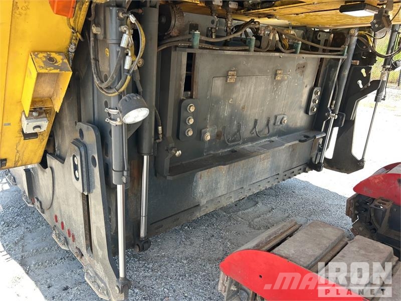 Bomag BM2200/65 Tracked Cold Planer Asphalt cold milling machines