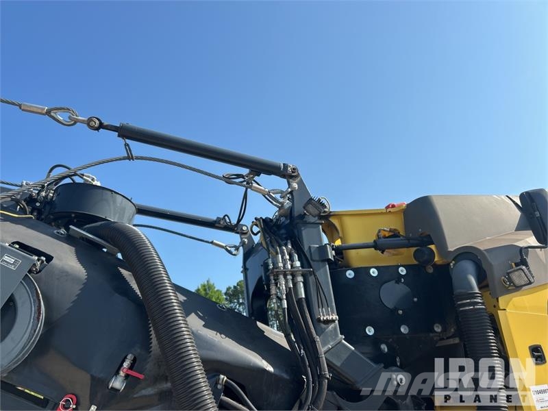 Bomag BM2200/65 Tracked Cold Planer ماكينات الكشط البارد للأسفلت