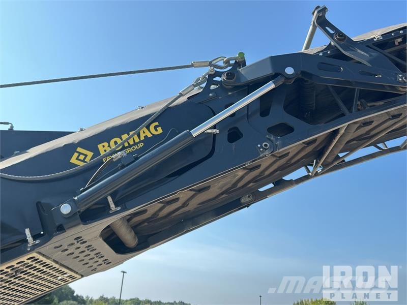 Bomag BM2200/65 Tracked Cold Planer ماكينات الكشط البارد للأسفلت