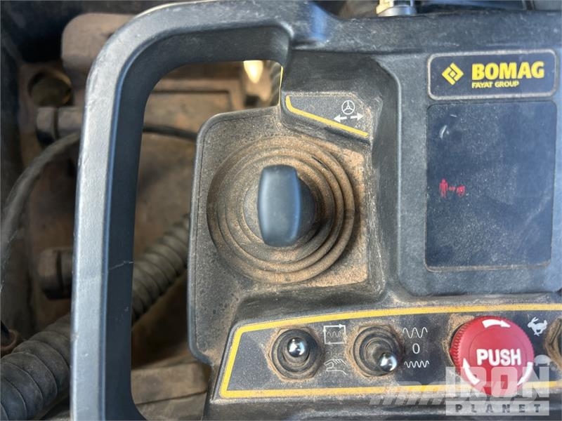 Bomag BMP 8500 Ущільнювачі грунту