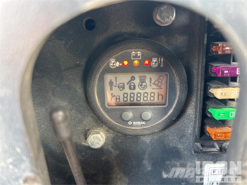 Bomag BMP 8500 Ущільнювачі грунту