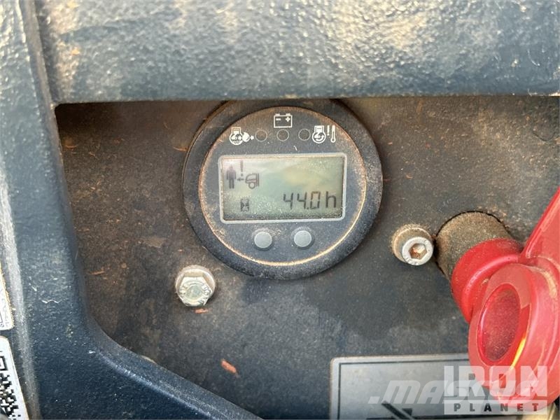 Bomag BMP 8500 Ущільнювачі грунту