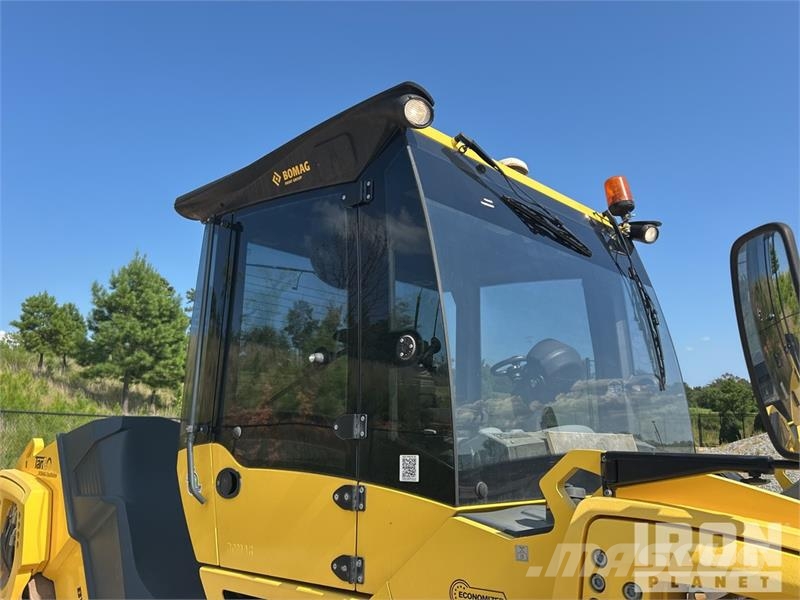 Bomag BW 206 AD0-5 Double Drum Roller Ikerdobos hengerek