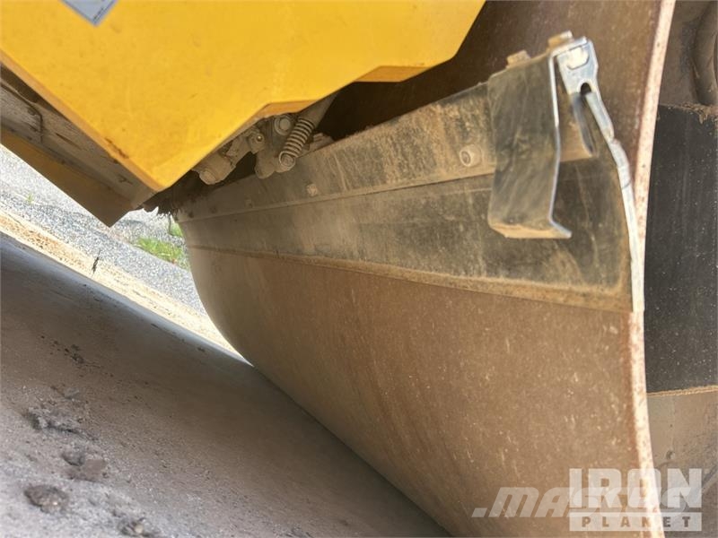 Bomag BW 206 AD0-5 Double Drum Roller Ikerdobos hengerek
