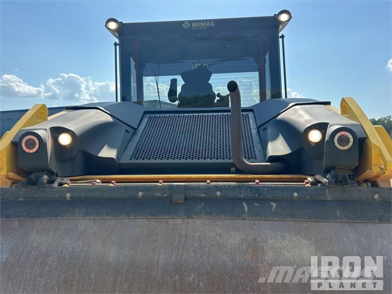 Bomag BW 206 AD0-5 Double Drum Roller Ikerdobos hengerek