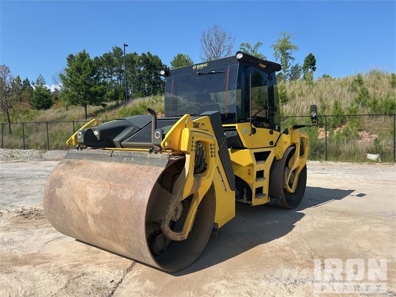 Bomag BW 206 AD0-5 Double Drum Roller Ikerdobos hengerek