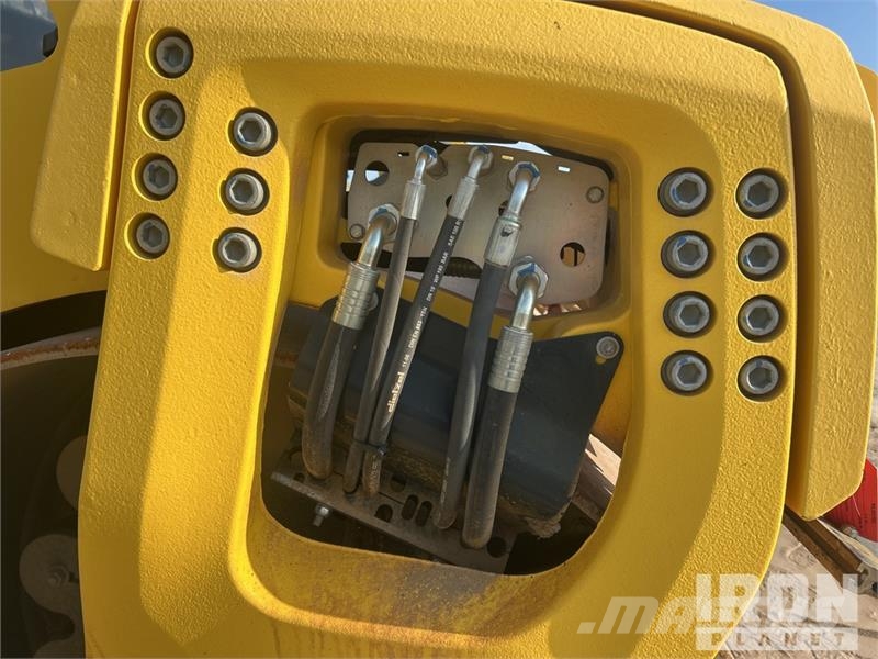 Bomag BW 206 AD0-5 Double Drum Roller مداحل ثنائية الاسطوانة