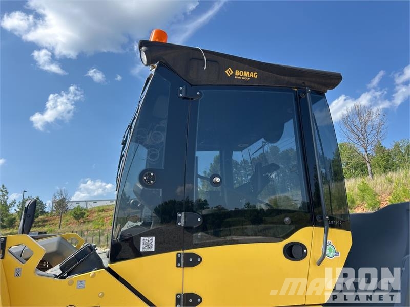 Bomag BW 206 AD0-5 Double Drum Roller Ikerdobos hengerek