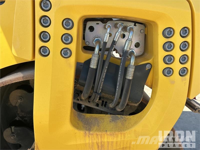 Bomag BW 206 AD0-5 Double Drum Roller Ikerdobos hengerek