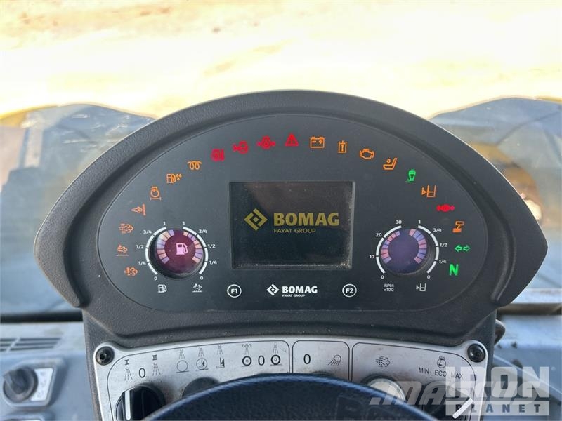 Bomag BW 206 AD0-5 Double Drum Roller Ikerdobos hengerek