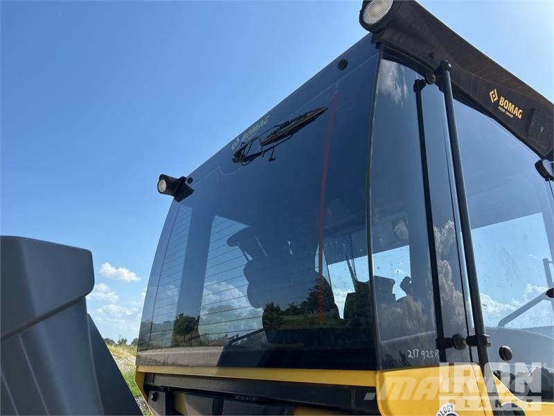 Bomag BW 206 AD0-5 Double Drum Roller Ikerdobos hengerek