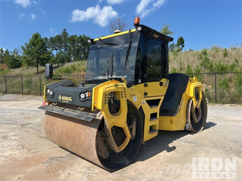 Bomag BW 206 AD0-5 Double Drum Roller Ikerdobos hengerek