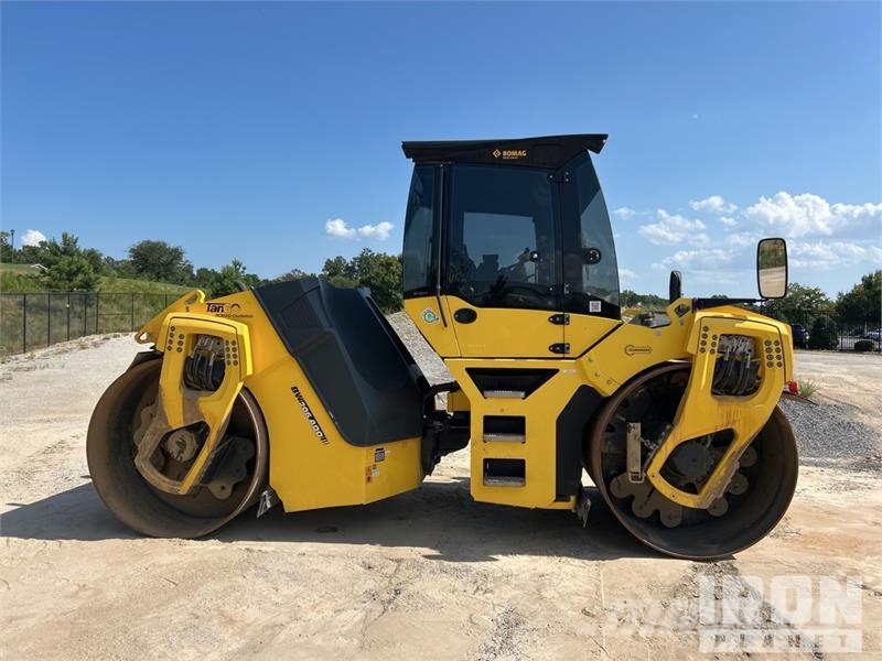 Bomag BW 206 AD0-5 Double Drum Roller Ikerdobos hengerek