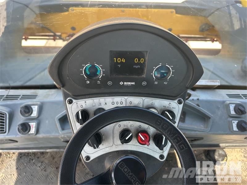Bomag BW 206 AD0-5 Double Drum Roller Ikerdobos hengerek