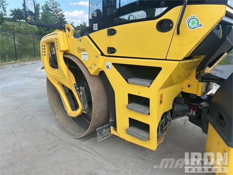 Bomag BW 206 AD0-5 Double Drum Roller مداحل ثنائية الاسطوانة