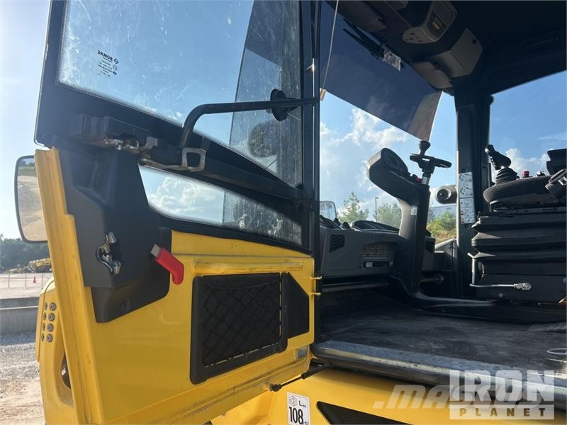 Bomag BW 206 AD0-5 Double Drum Roller مداحل ثنائية الاسطوانة