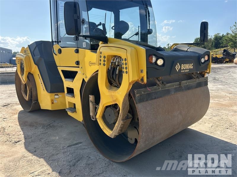 Bomag BW 206 AD0-5 Double Drum Roller Ikerdobos hengerek