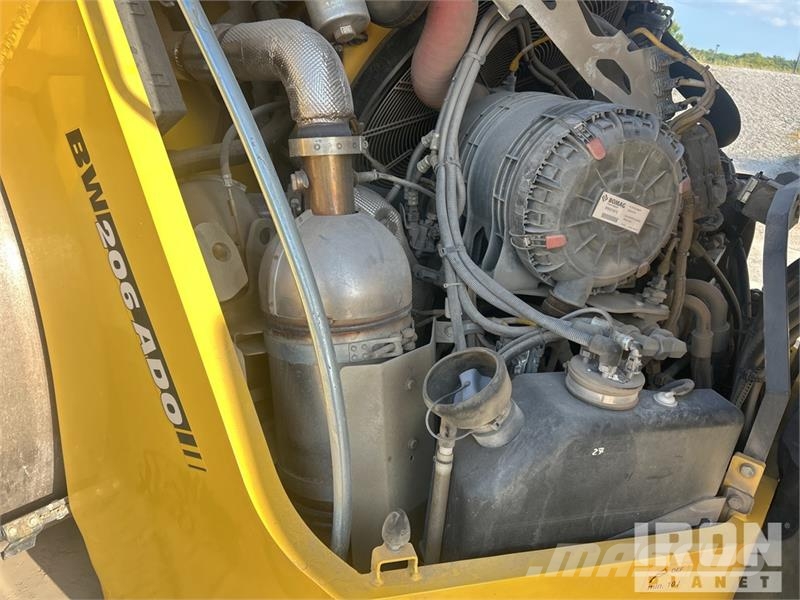 Bomag BW 206 AD0-5 Double Drum Roller مداحل ثنائية الاسطوانة